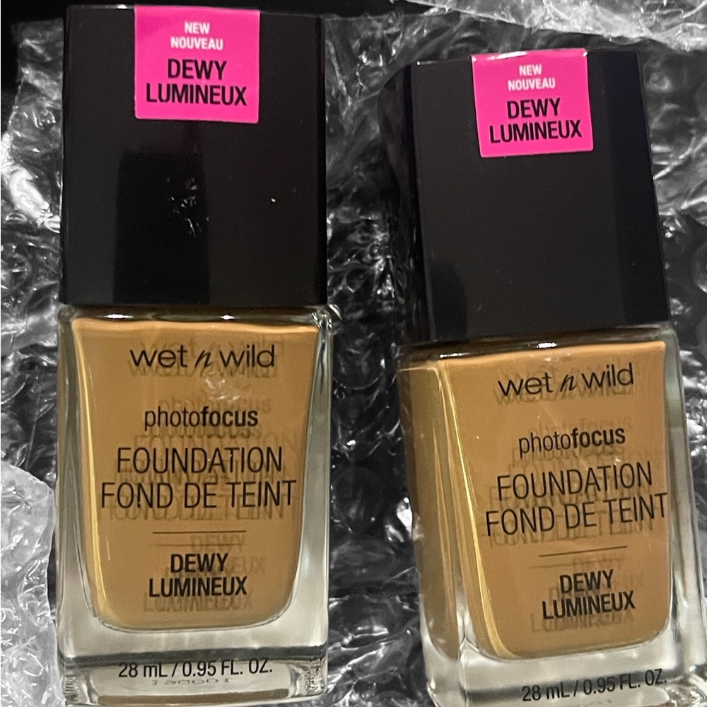 Wet & Wild 2x PHOTO FOCUS DEWY FOUNDATION- Deep Honey 1111534 0.95 fl oz NWT